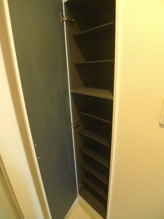 物件内観写真14　(靴箱)