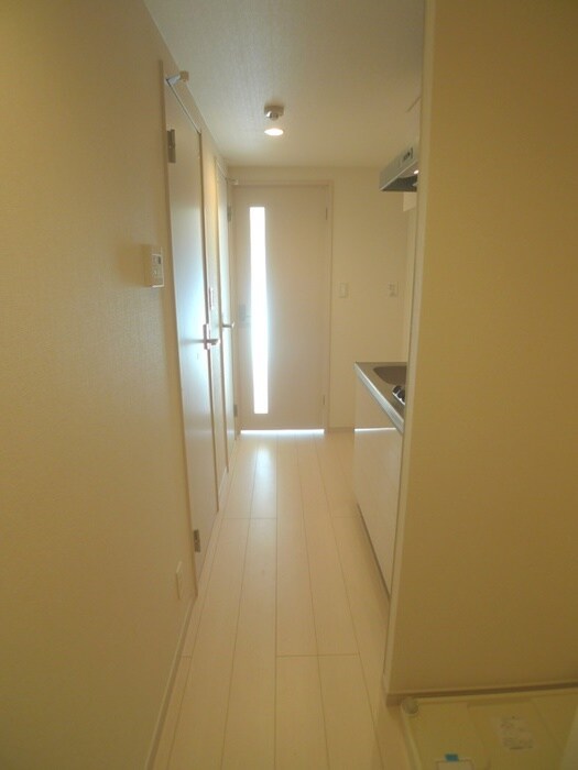 物件内観写真15　(廊下)