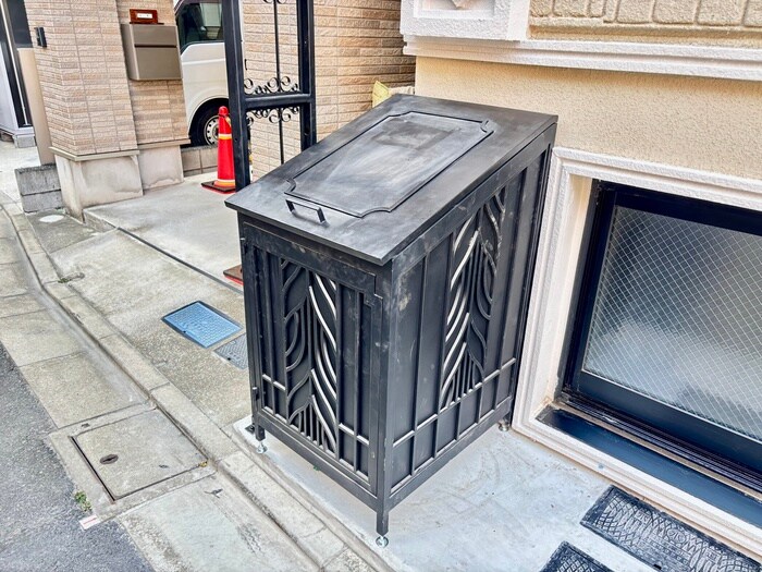 物件外観写真4　(建物設備)