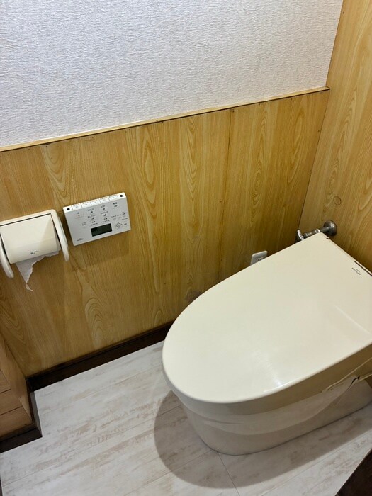 物件内観写真14　(トイレ)