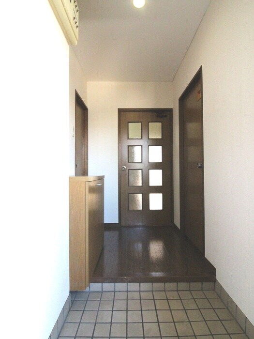 物件内観写真19　(玄関)