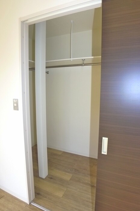 物件内観写真15　(収納)