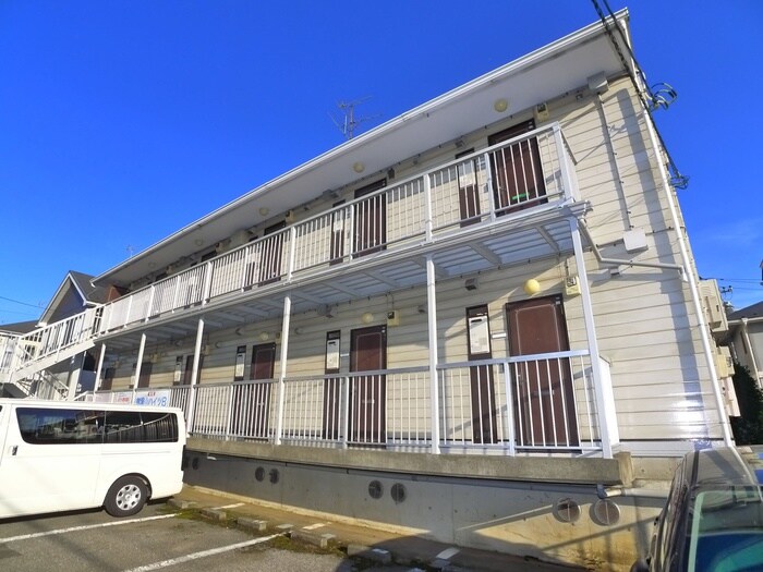 御塚山ハイツＢ棟の外観写真