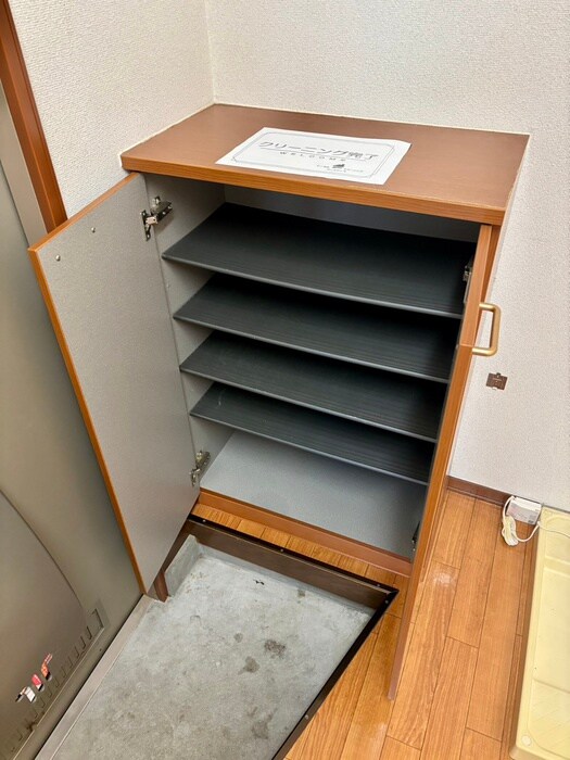 物件内観写真18　(靴箱)