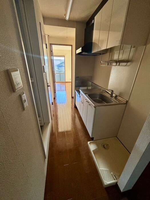 物件内観写真19　(廊下)