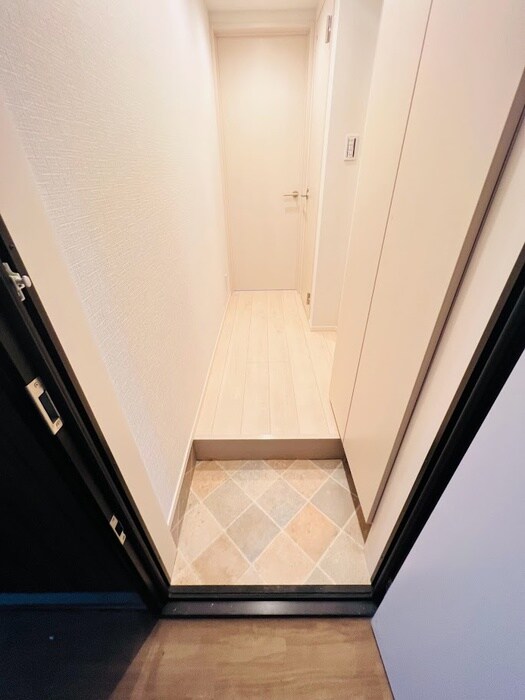 物件内観写真17　(玄関)