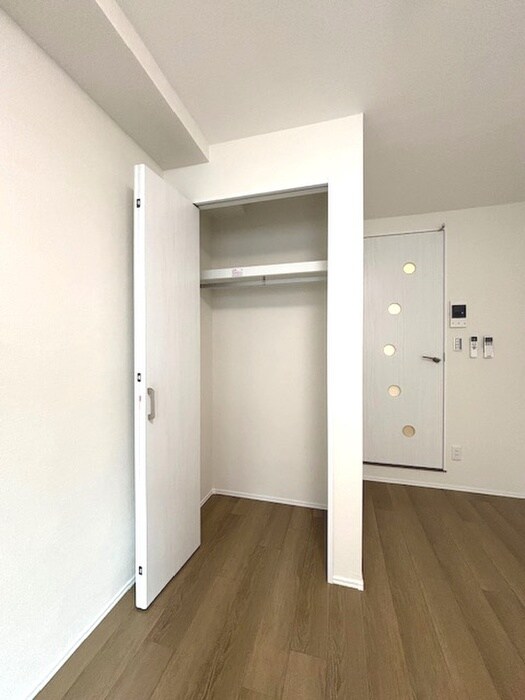 物件内観写真12　(収納)