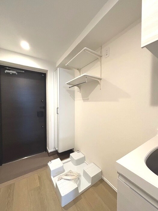 物件内観写真18　(洗濯機置場)