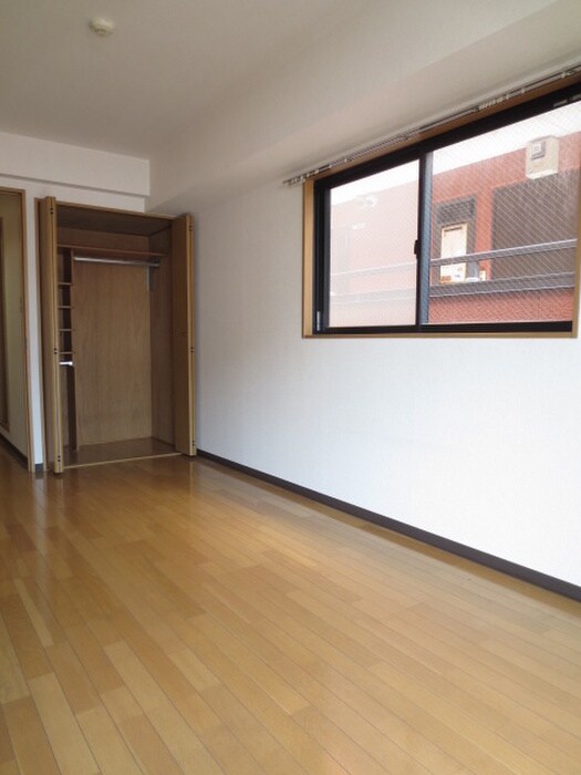 物件内観写真11　(居室)