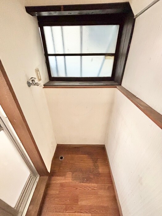 物件内観写真20　(洗濯機置場)