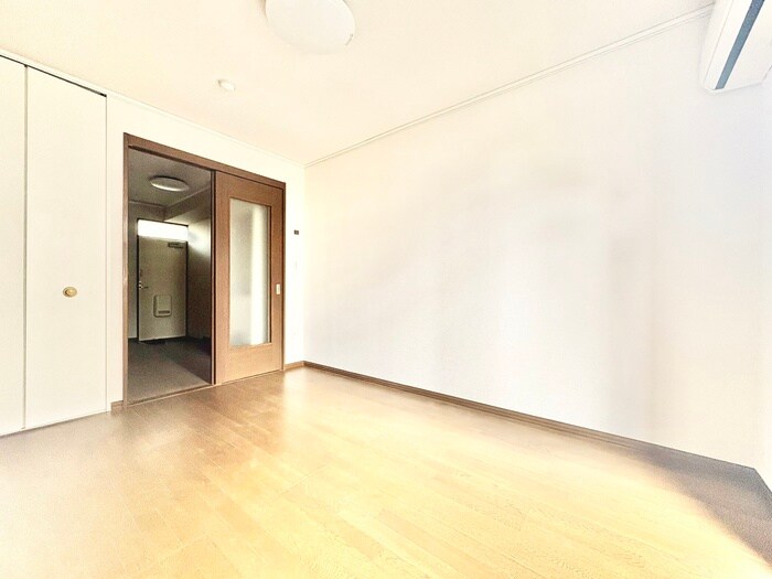 物件内観写真11　(居室)