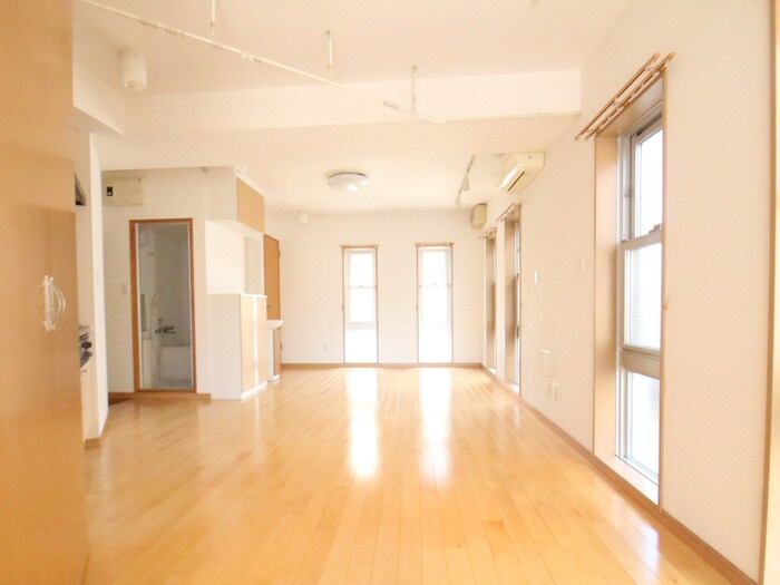 物件内観写真8　(居室)