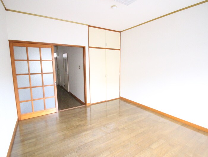 物件内観写真8　(居室)