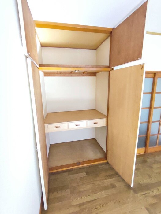 物件内観写真15　(収納)