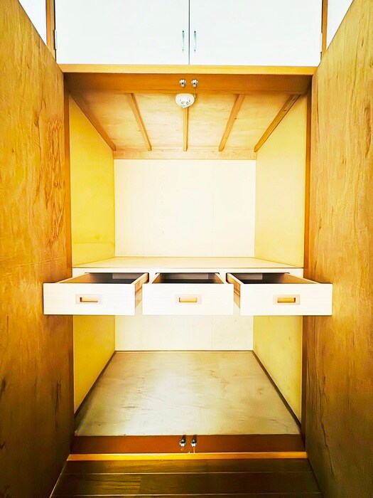 物件内観写真18　(収納)