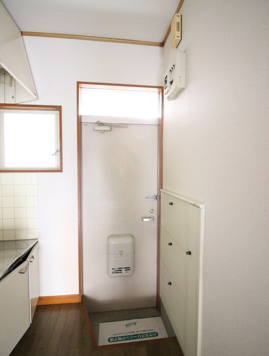 物件内観写真20　(玄関)