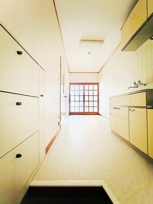 物件内観写真20　(玄関)