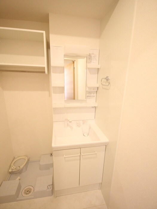 物件内観写真8　(洗面)