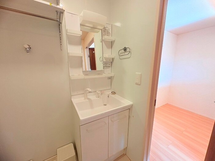 物件内観写真12　(洗面)