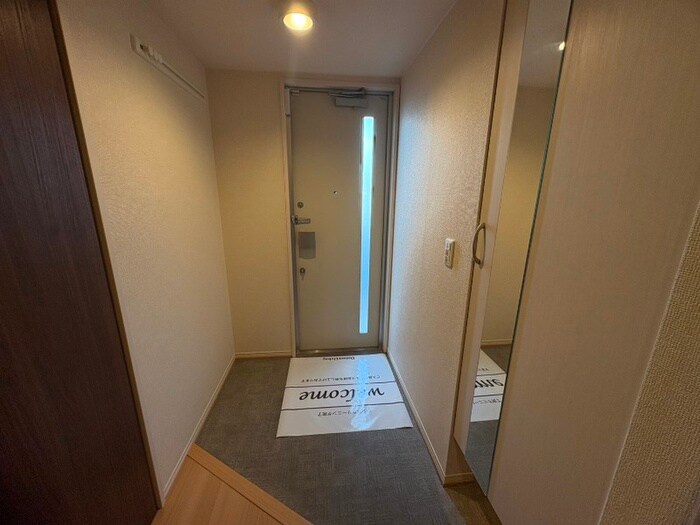 物件内観写真22　(玄関)