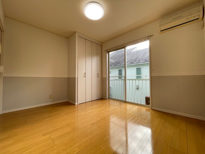 物件内観写真8　(居室)