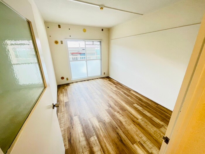 物件内観写真4　(居室)