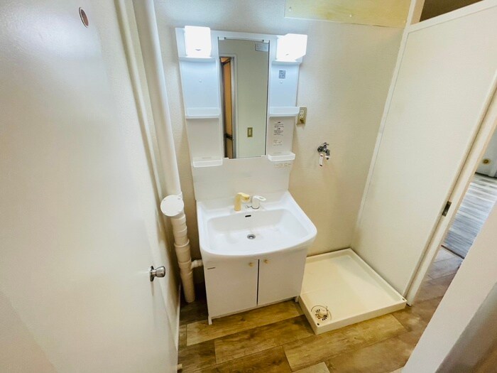 物件内観写真12　(洗面)