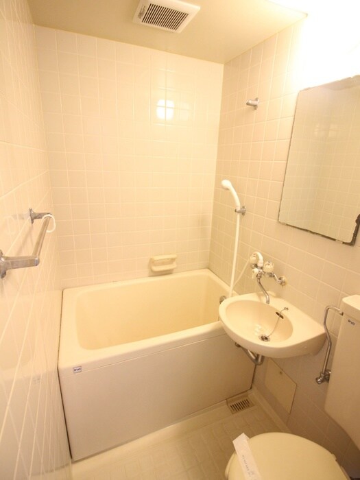 物件内観写真11　(バス／シャワールーム等)