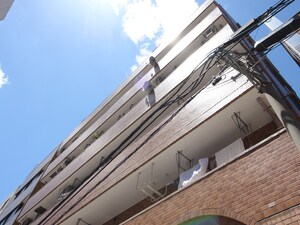 ﾗｲｵﾝｽﾞﾏﾝｼｮﾝ関内第３(208)外観写真