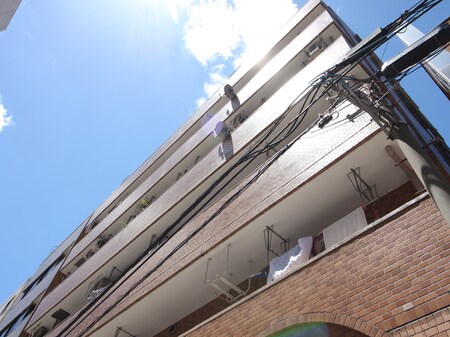 ﾗｲｵﾝｽﾞﾏﾝｼｮﾝ関内第３(208)外観写真