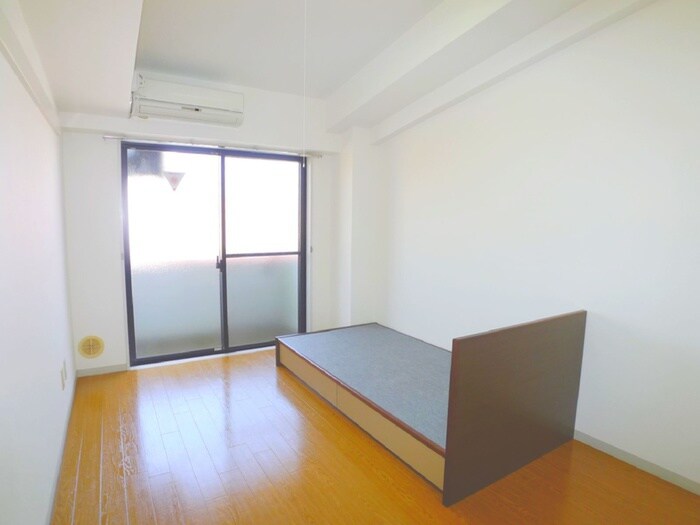 物件内観写真10　(居室)