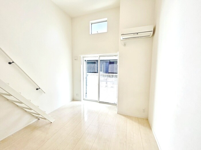 物件内観写真22　(居室)