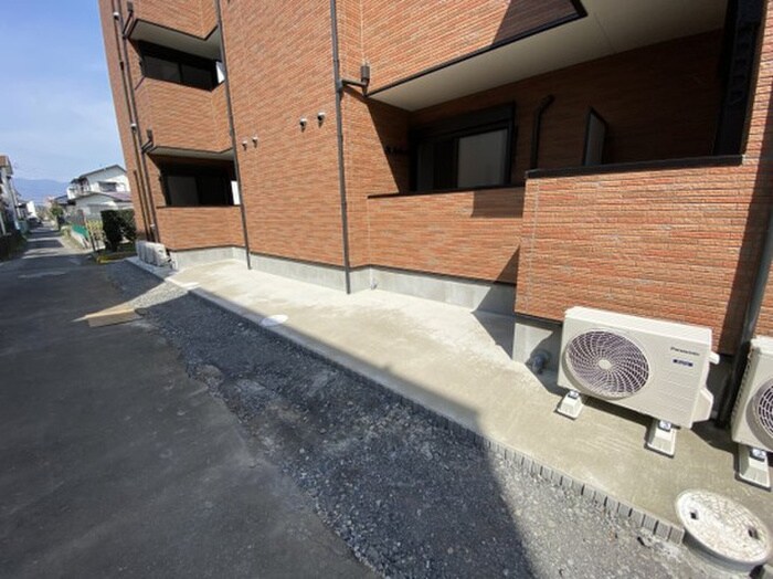 物件外観写真2　(周辺環境)