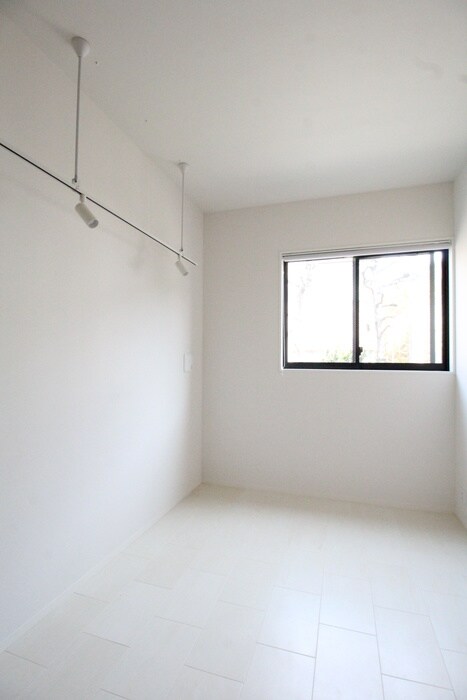 物件内観写真12　(居室)