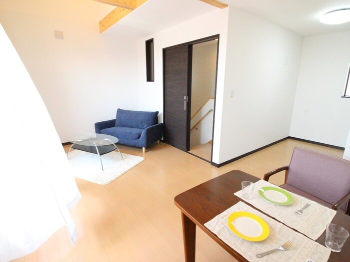 物件内観写真8　(居室)