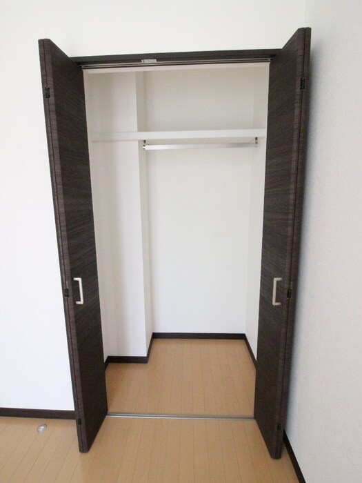 物件内観写真16　(収納)