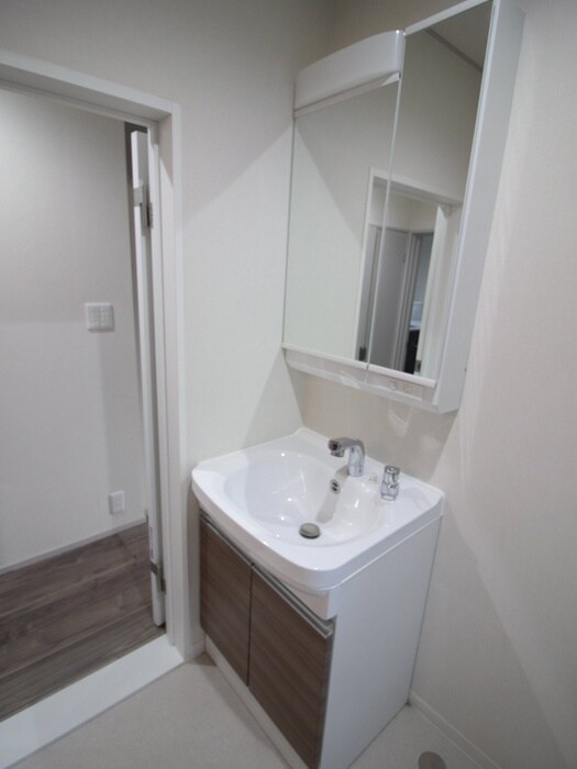 物件内観写真10　(洗面)