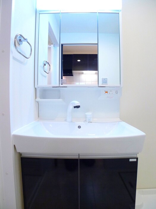 物件内観写真13　(洗面)