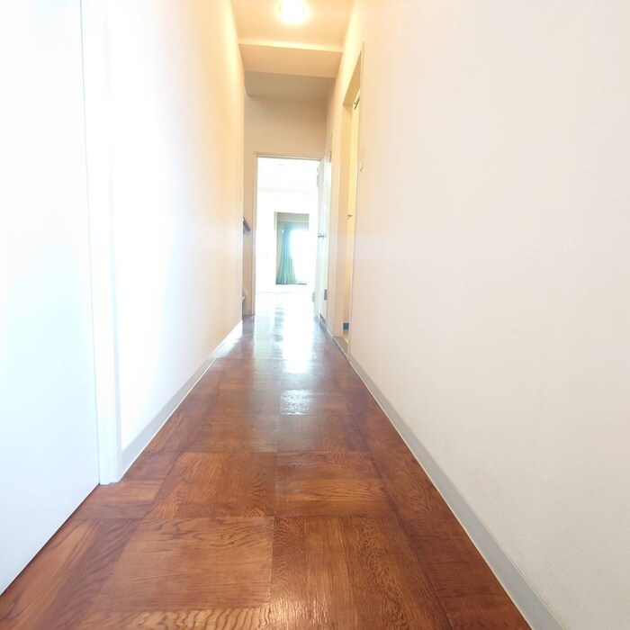 物件内観写真22　(廊下)