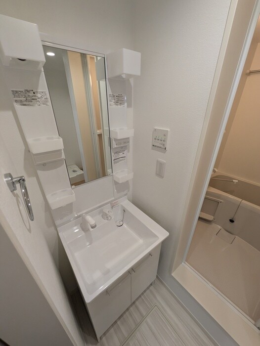 物件内観写真13　(洗面)