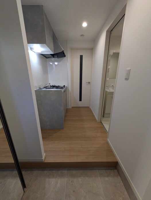 物件内観写真14　(玄関)