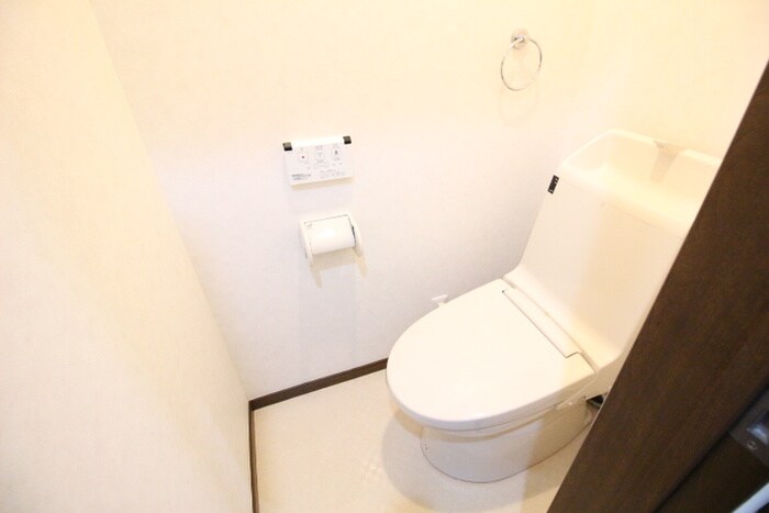 物件内観写真12　(トイレ)