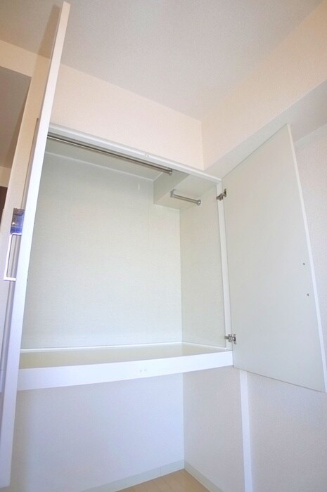 物件内観写真15　(収納)