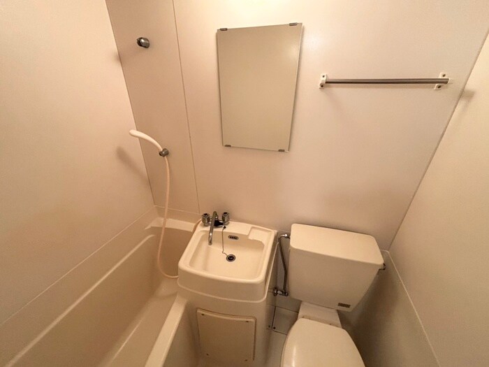 物件内観写真8　(洗面)