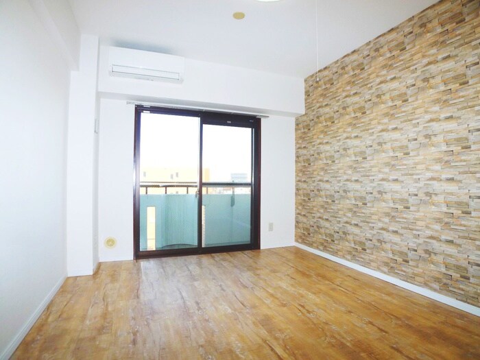 物件内観写真4　(居室)