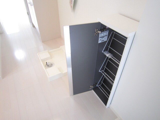 物件内観写真15　(靴箱)