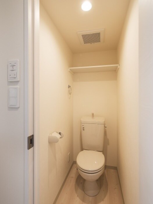 物件内観写真8　(トイレ)