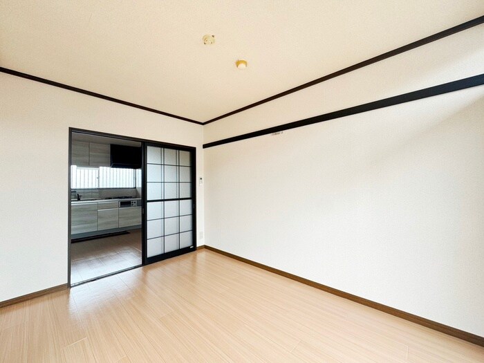 物件内観写真11　(居室)