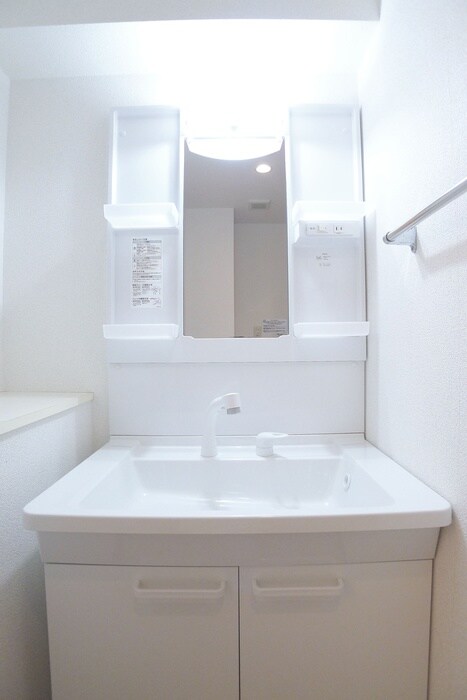 物件内観写真13　(洗面)