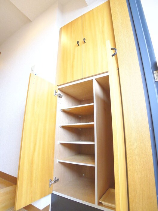 物件内観写真18　(靴箱)